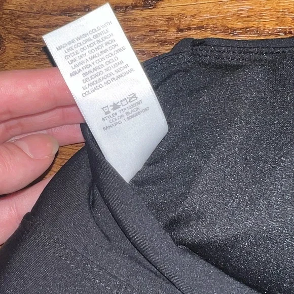 Black Time & Tru One Shoulder Bikini Top Gold Accents Size 1X - Picture 13 of 13